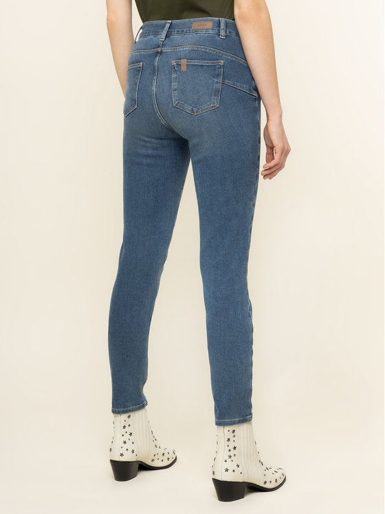 LIUJO JEANS Women’s Skinny Fit Conical Leg Jeans