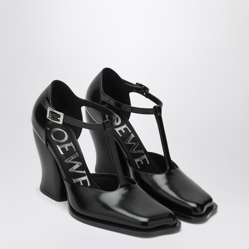 LOEWE Asymmetric Wavy Pointed Toe T-Bar Pumps