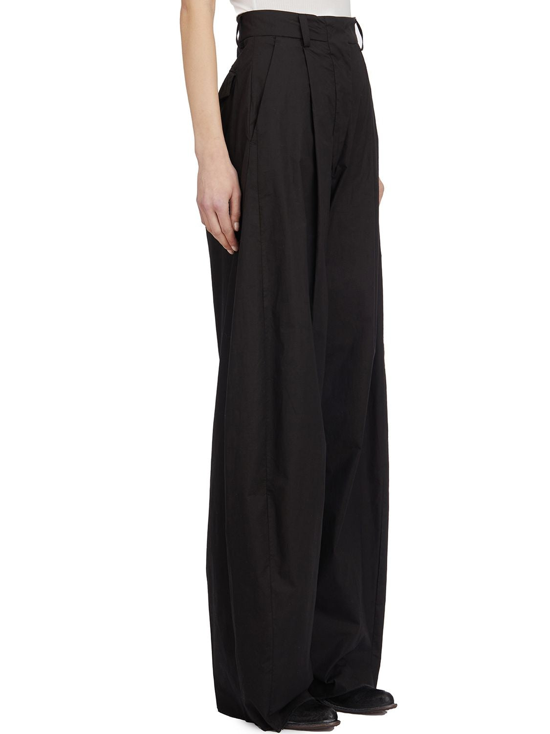 THE LATEST Lightweight Poplin Trousers Size 40