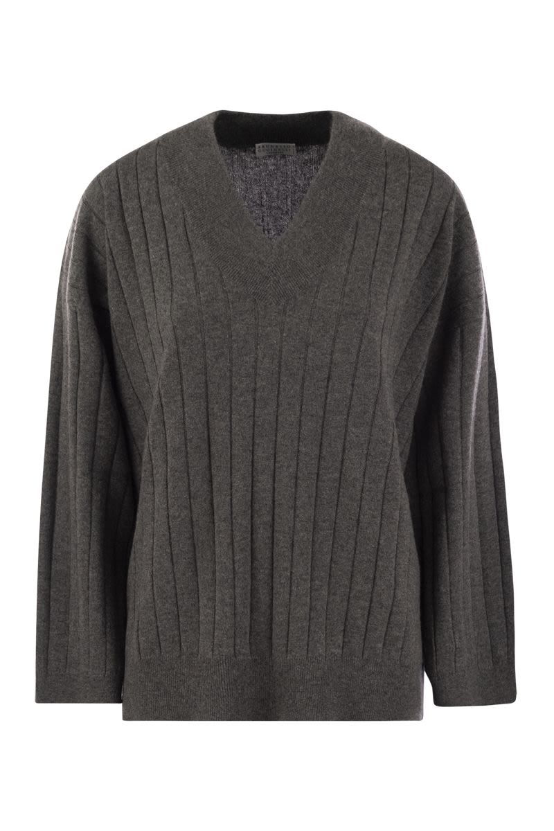 BRUNELLO CUCINELLI Cashmere V-Neck Sweater with Elegant Necklace