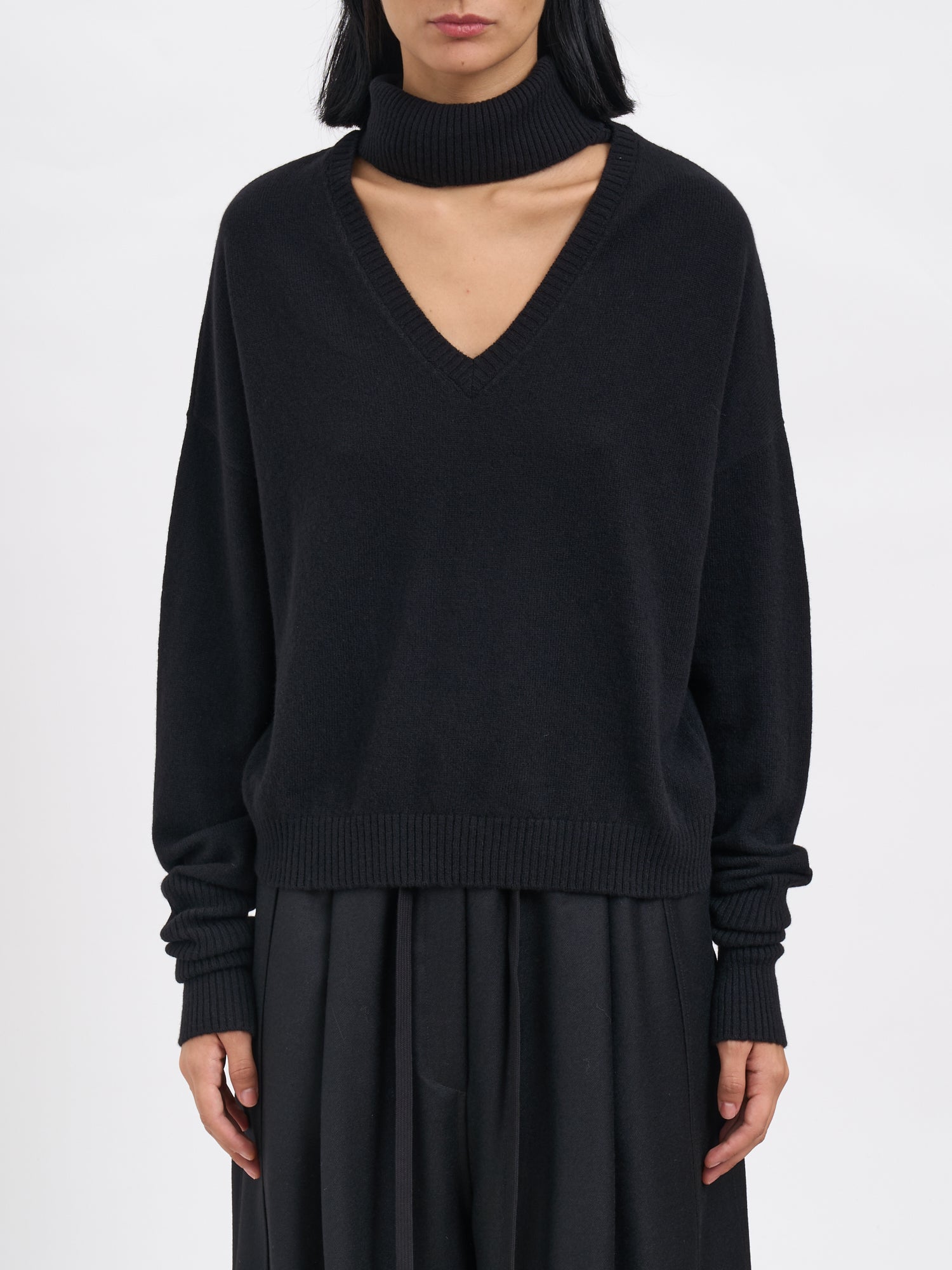 ANDREA YA'AQOV V-Neck Cashmere Blend Sweater