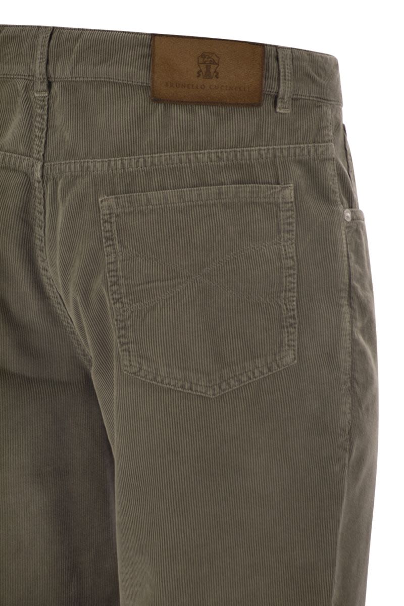 BRUNELLO CUCINELLI Five-Pocket Italian Fit Trousers in Garment Dyed Cotton Corduroy