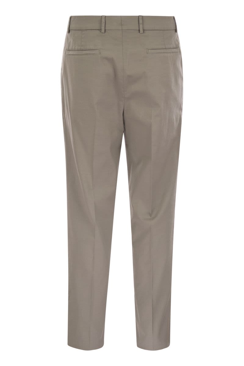 BRUNELLO CUCINELLI Leisure Fit Trousers with Pleats