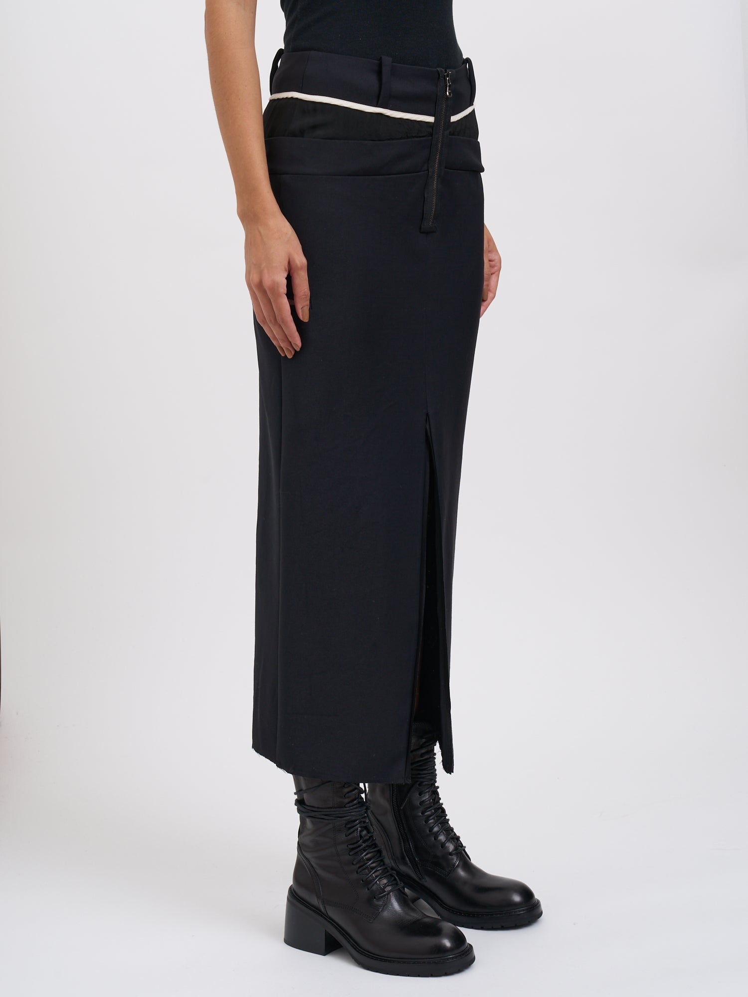 ALESSANDRA MARCHI Belted Mini Skirt with Slits and Side Pockets