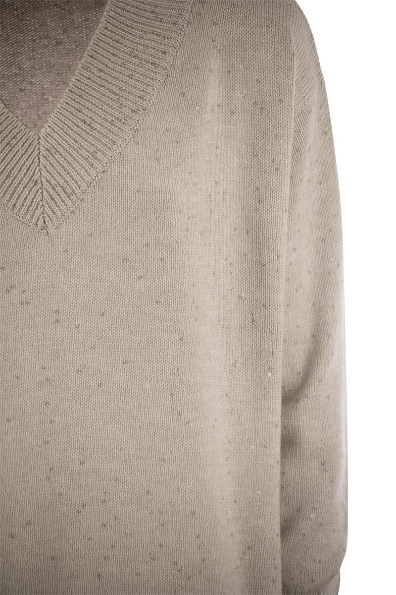 BRUNELLO CUCINELLI Cashmere and Silk Sweater with Micro Sequins