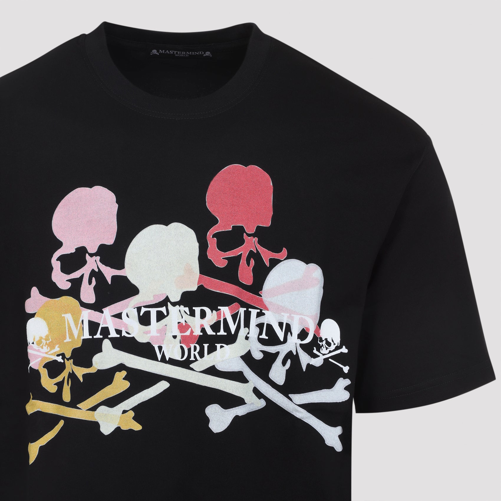 MASTERMIND Sleek Casual T-shirt for Men - Fall Winter 2025