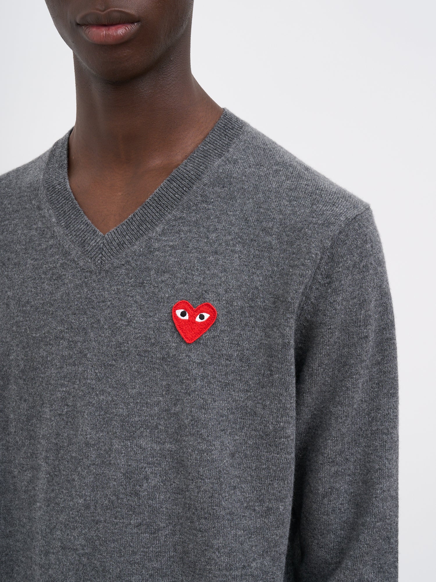 COMME DES GARÇONS PLAY Men's V-Neck Wool Sweater with Logo Appliqué (Size L)