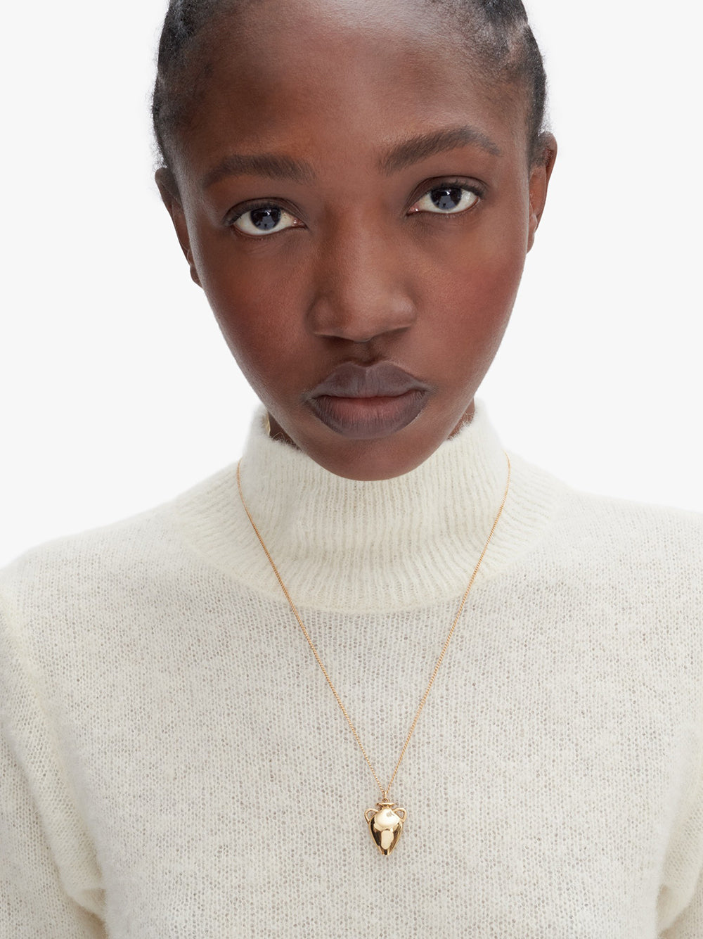 A.P.C. Elegant 55 cm Brass Medallion Necklace for Women