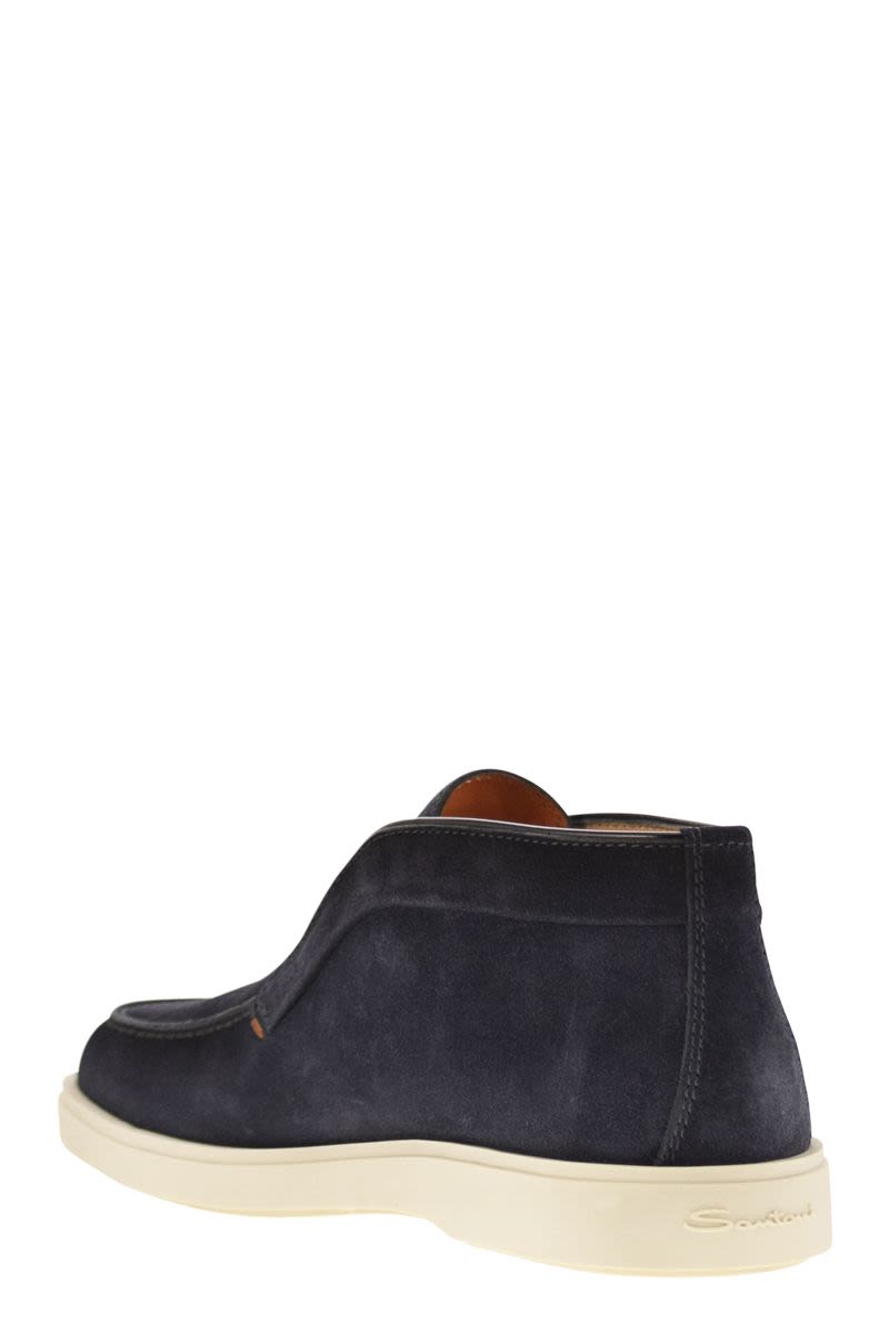SANTONI Comfortable Desert Boot with Modern Touch