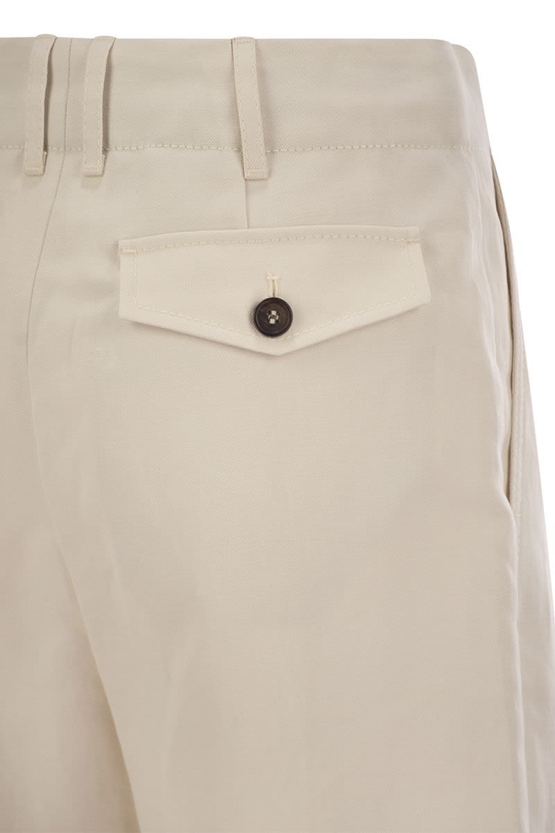 BRUNELLO CUCINELLI Pleated Chino Trousers for Women - Cropped Silhouette