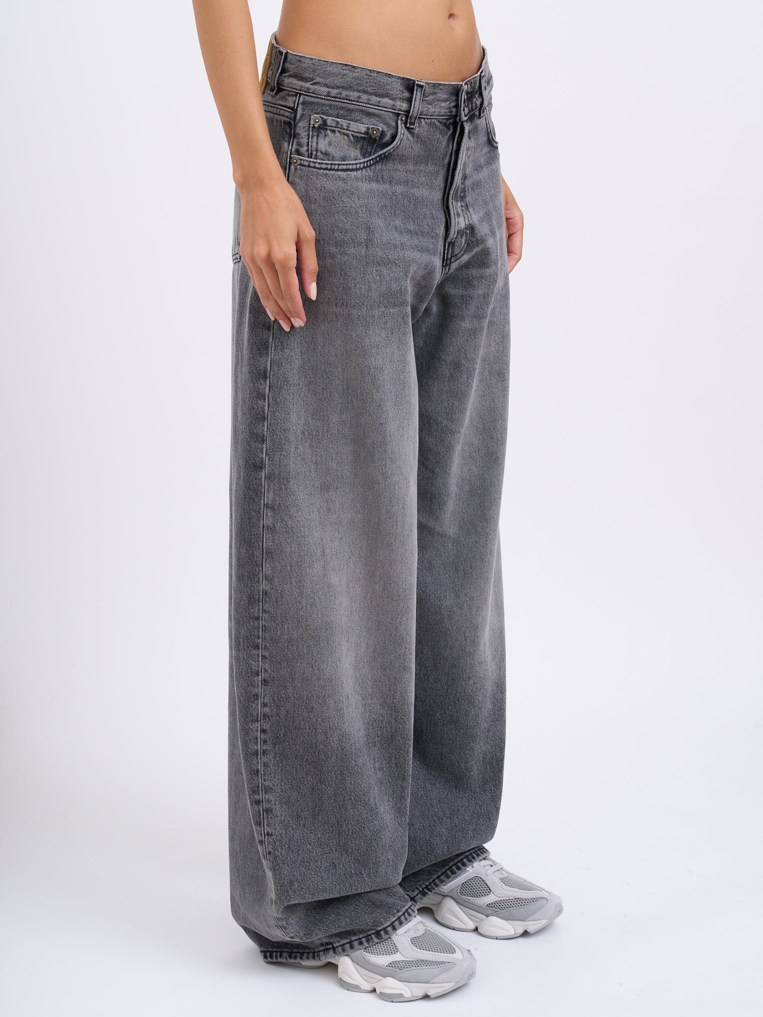 HAIKURE Wide Leg Trousers with Belt Loops and Pockets - Size 25