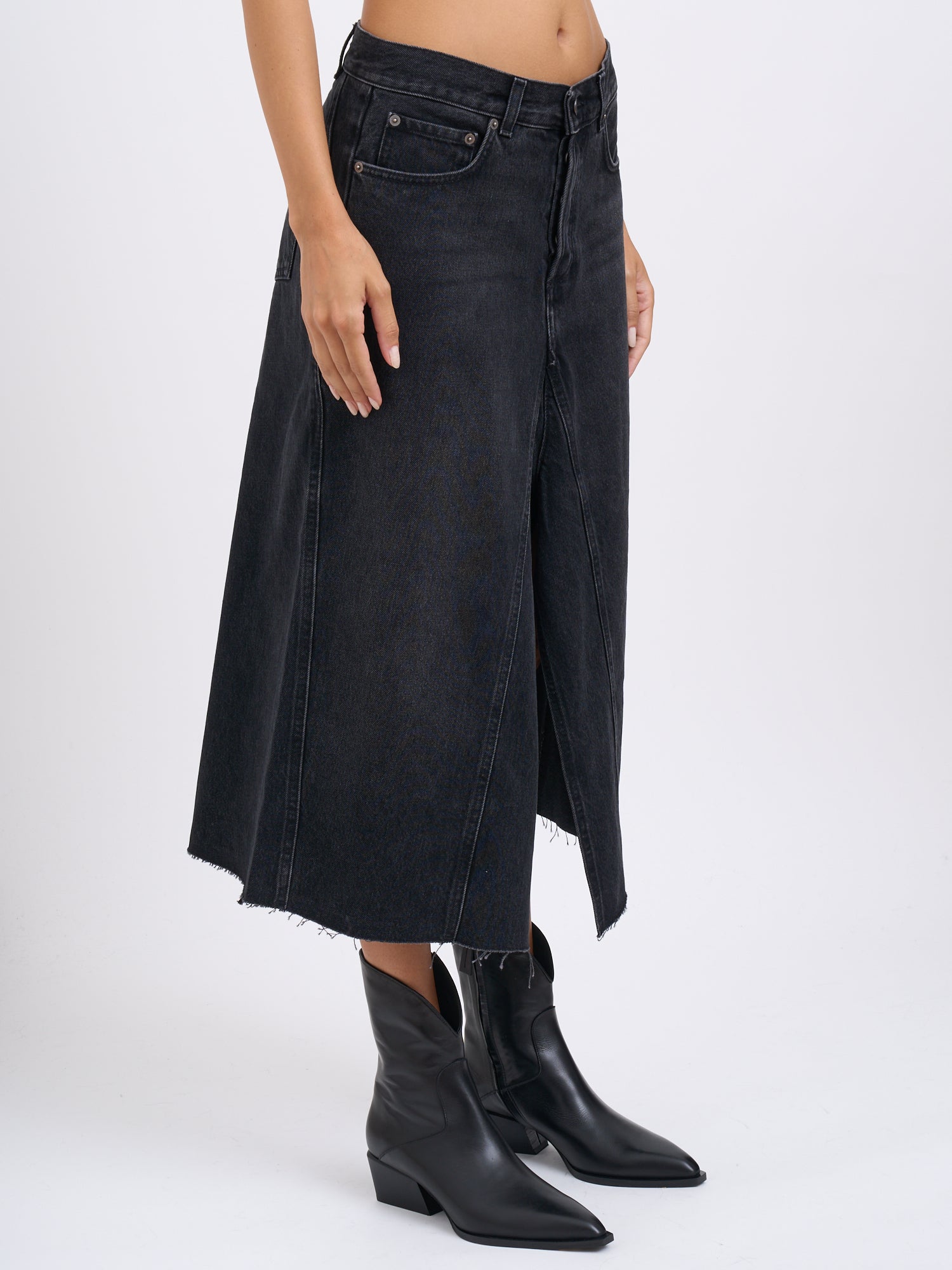 HAIKURE Mid-Length Trousers with Frayed Hem - Size 26