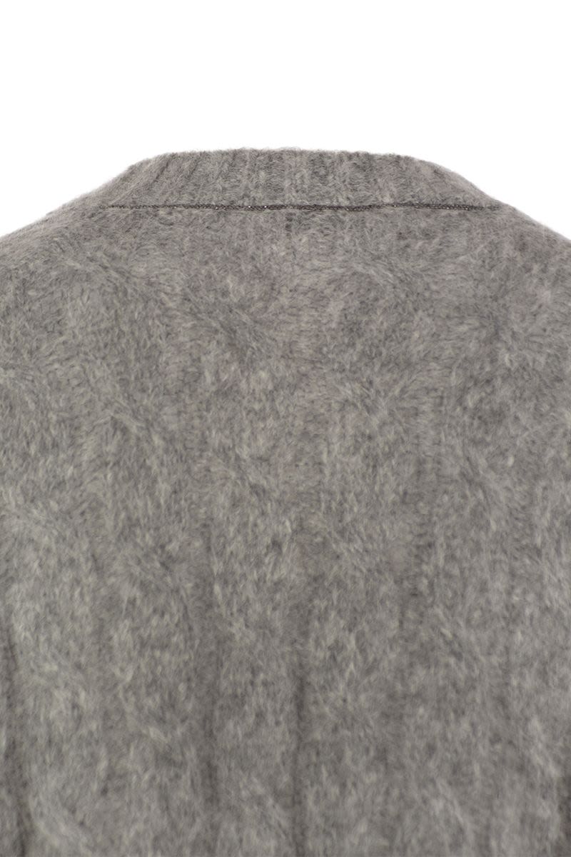 BRUNELLO CUCINELLI Luxury Wool and Mohair Sweater with Elegant Detail