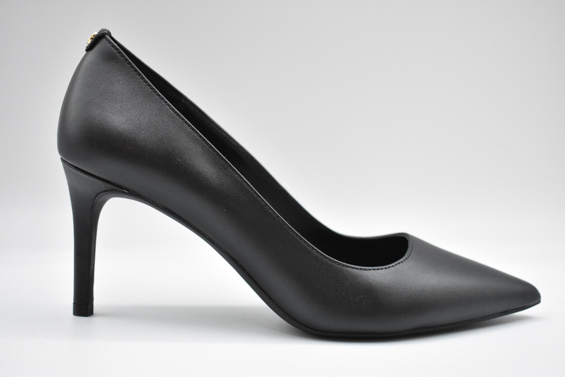 MICHAEL KORS Chic Lace-Up Flats for the Modern Woman