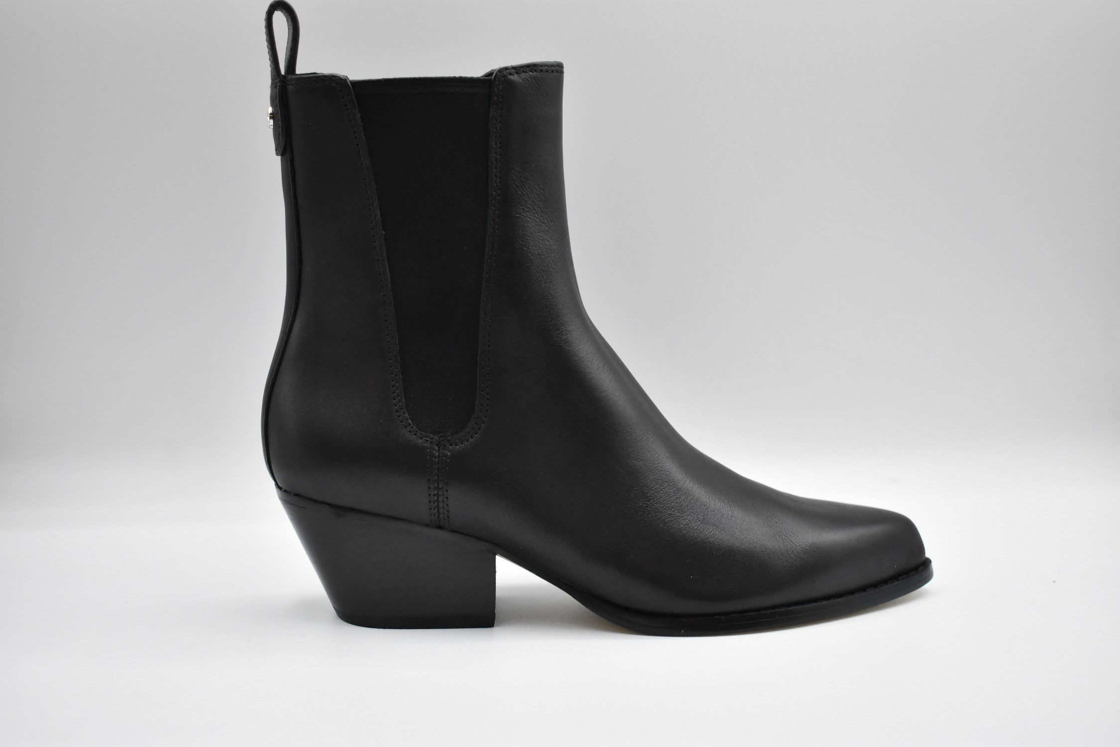 MICHAEL KORS Chic Lace-Up Flat Shoes for Women - Perfect for Fall/Winter