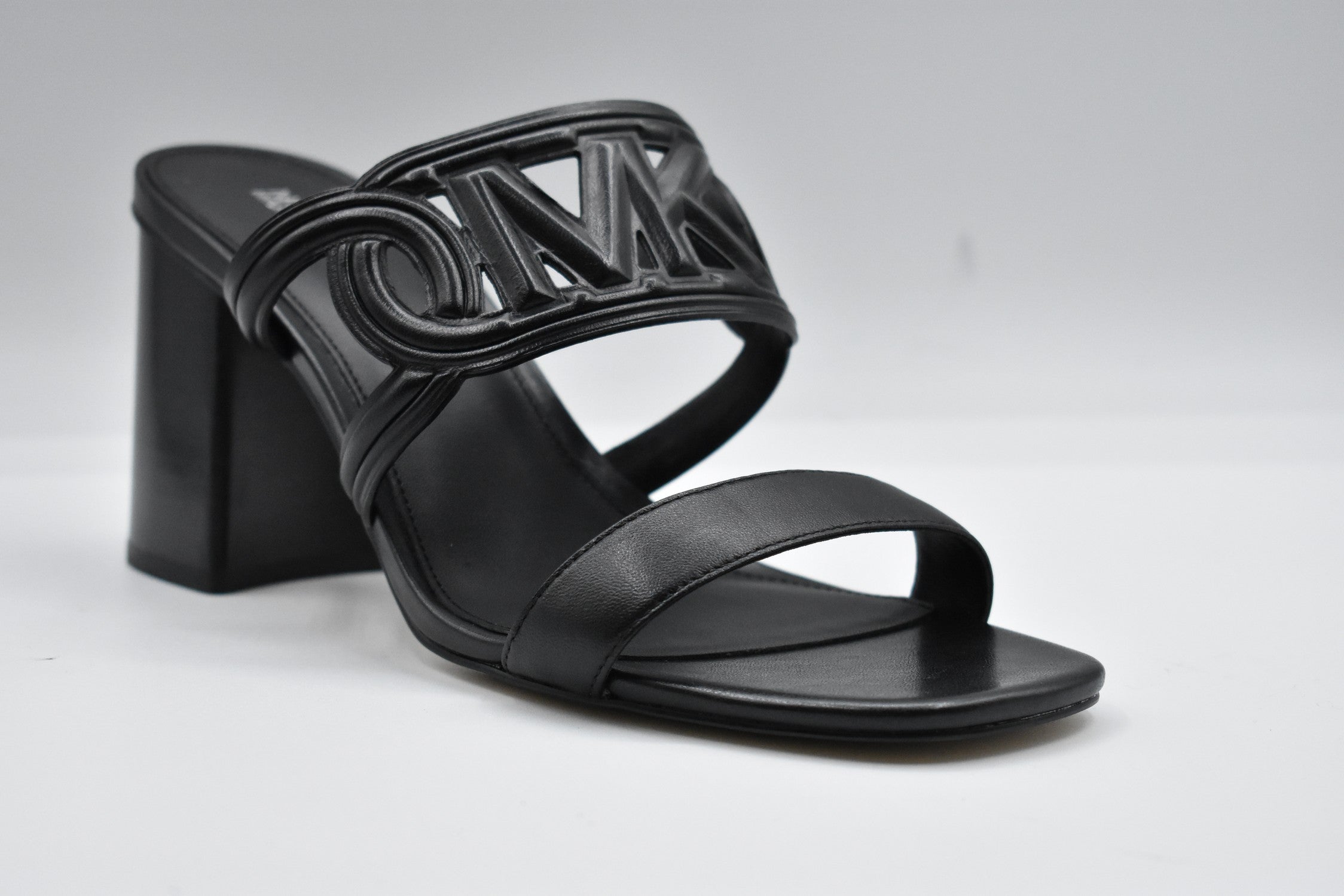 MICHAEL KORS Elegant Low-Top Flat Shoes for Women