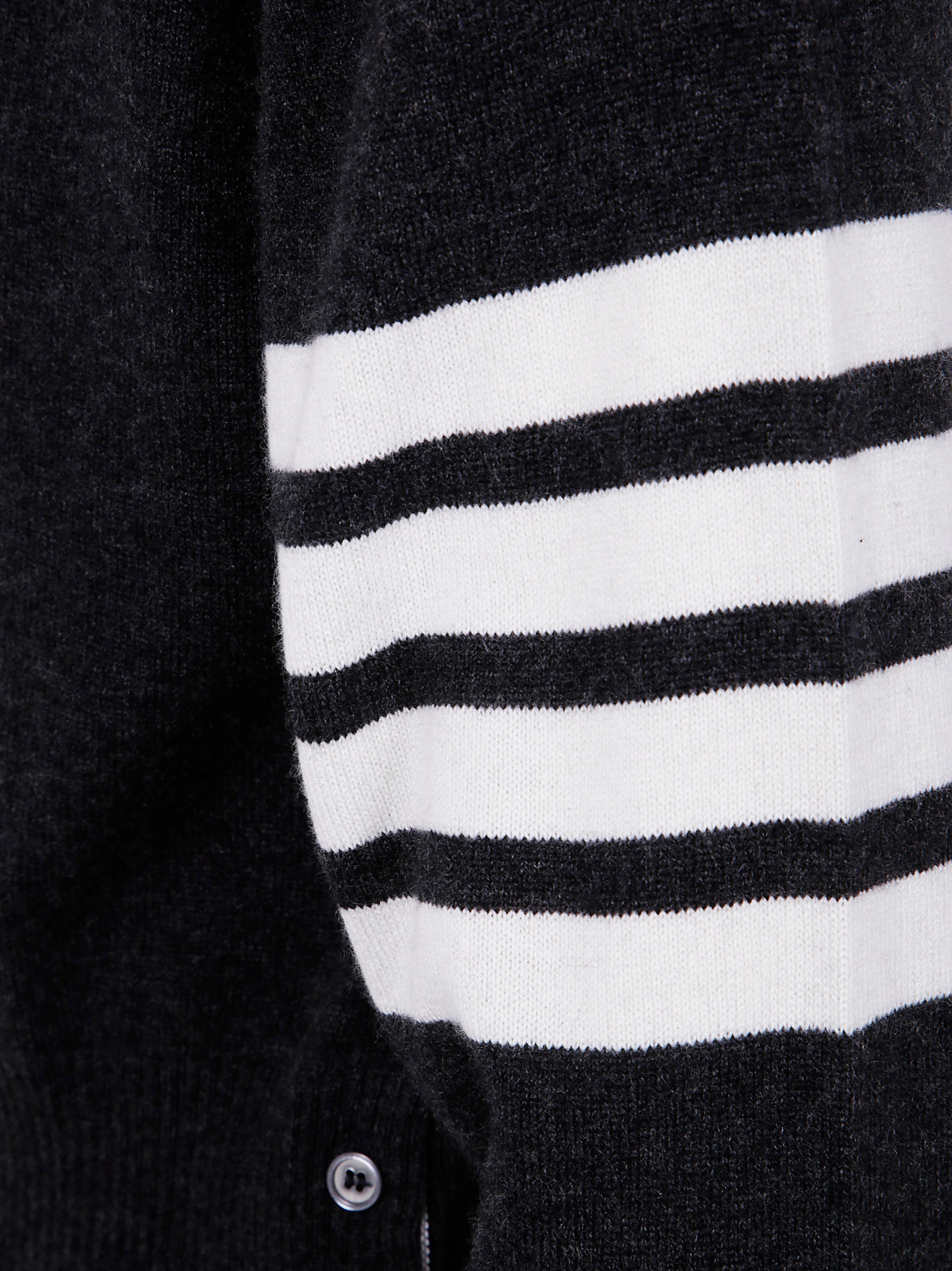 THOM BROWNE Classic Crewneck Short Pullover with 4 Bar Stripe in Cashmere - FW25