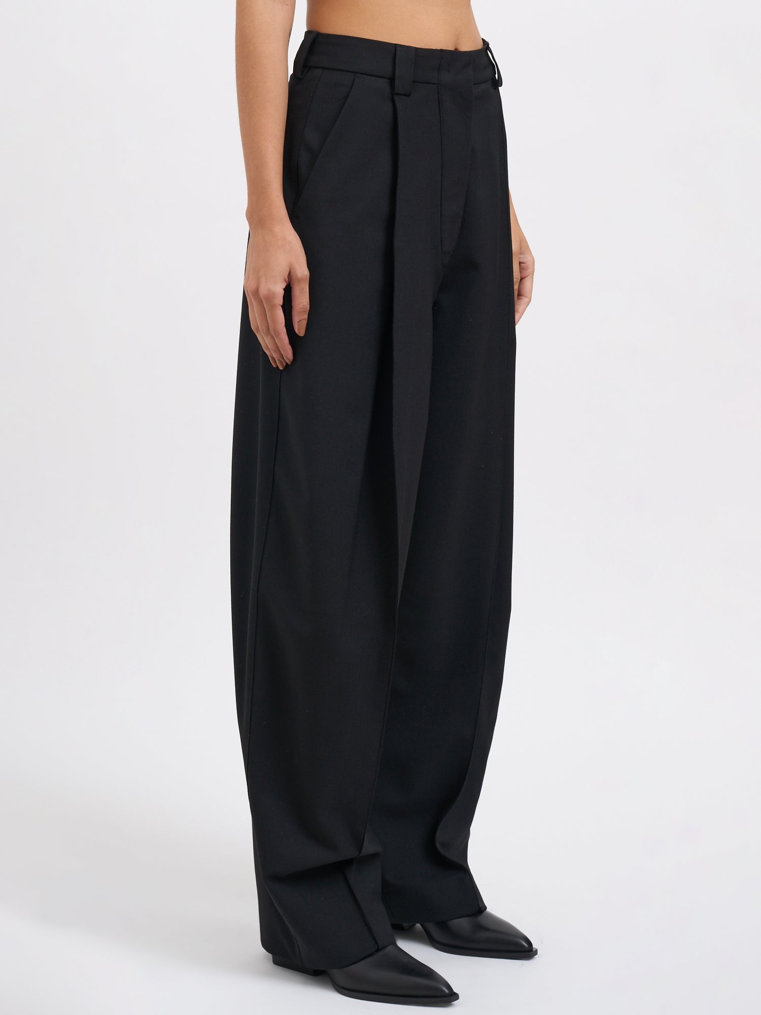 THE LATEST Tailored Cara Trousers - Size 40