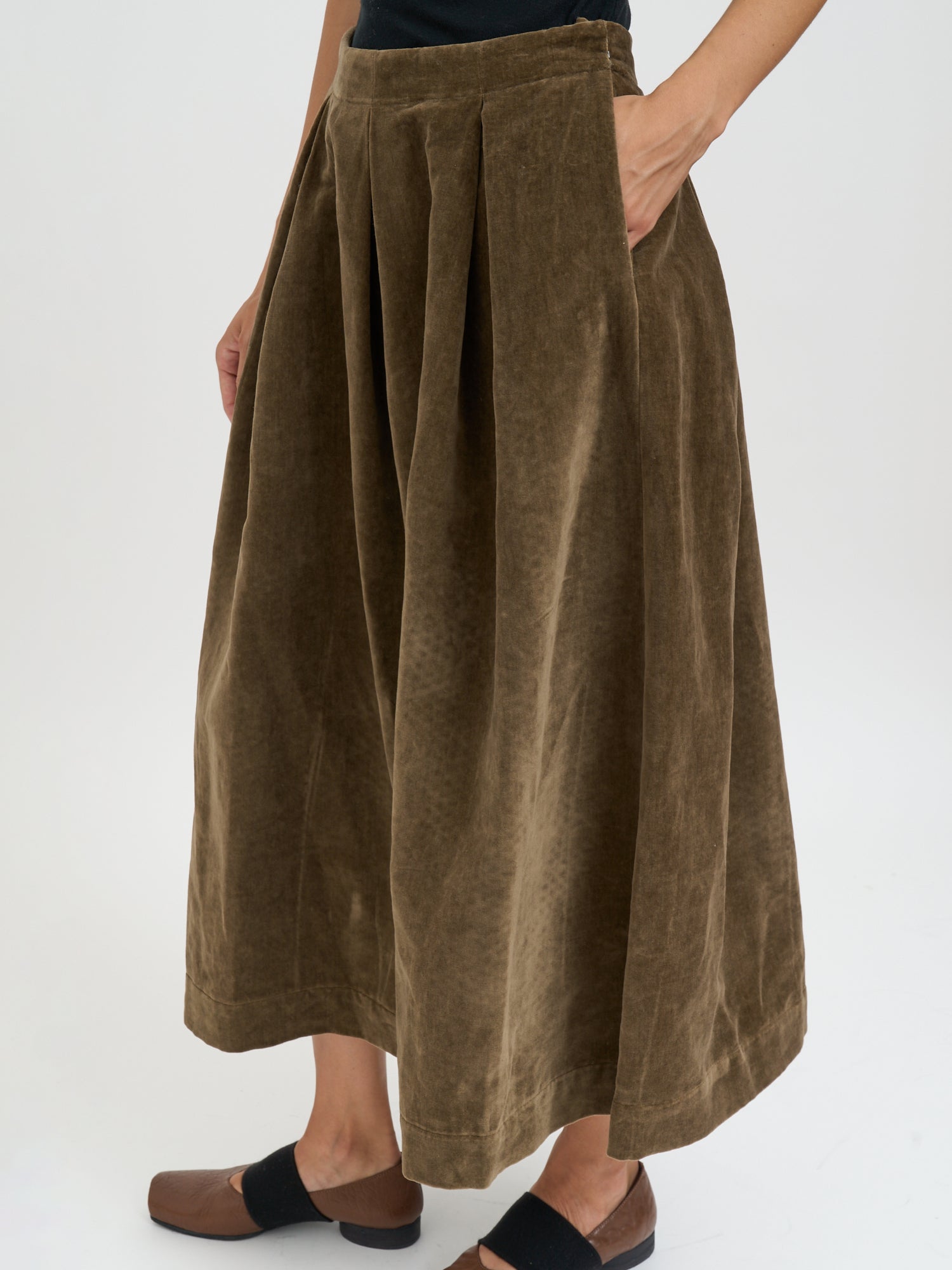 UMA WANG Elegant Midi Skirt for Women