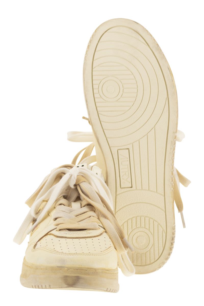 AUTRY Med-Way Leather Sneaker - Men’s 2.5-3.5 cm Sole Height