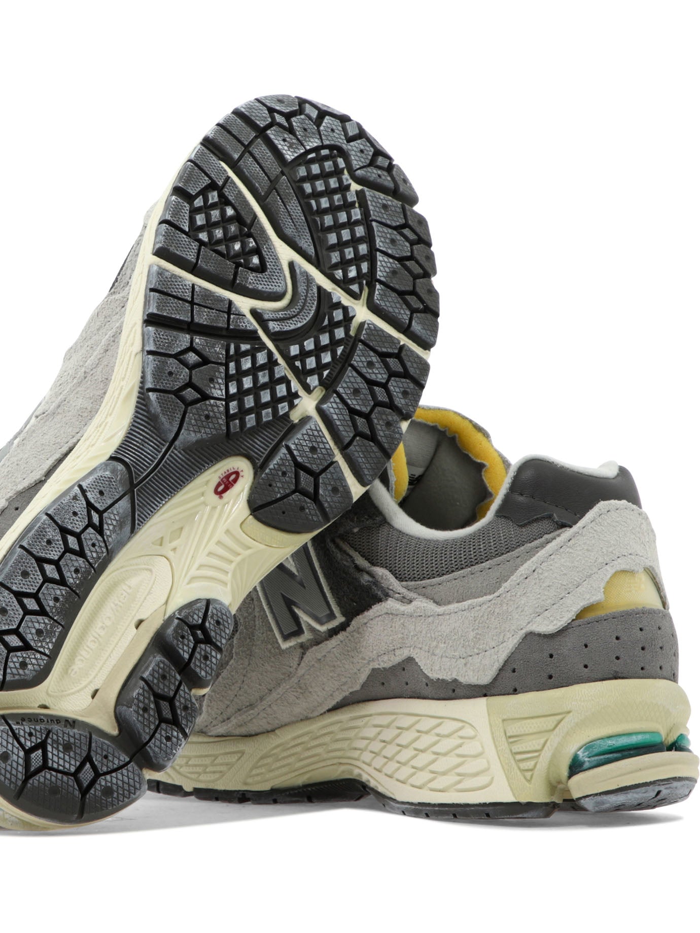 NEW BALANCE Comfortable Unisex Sneakers for All-Day Wear