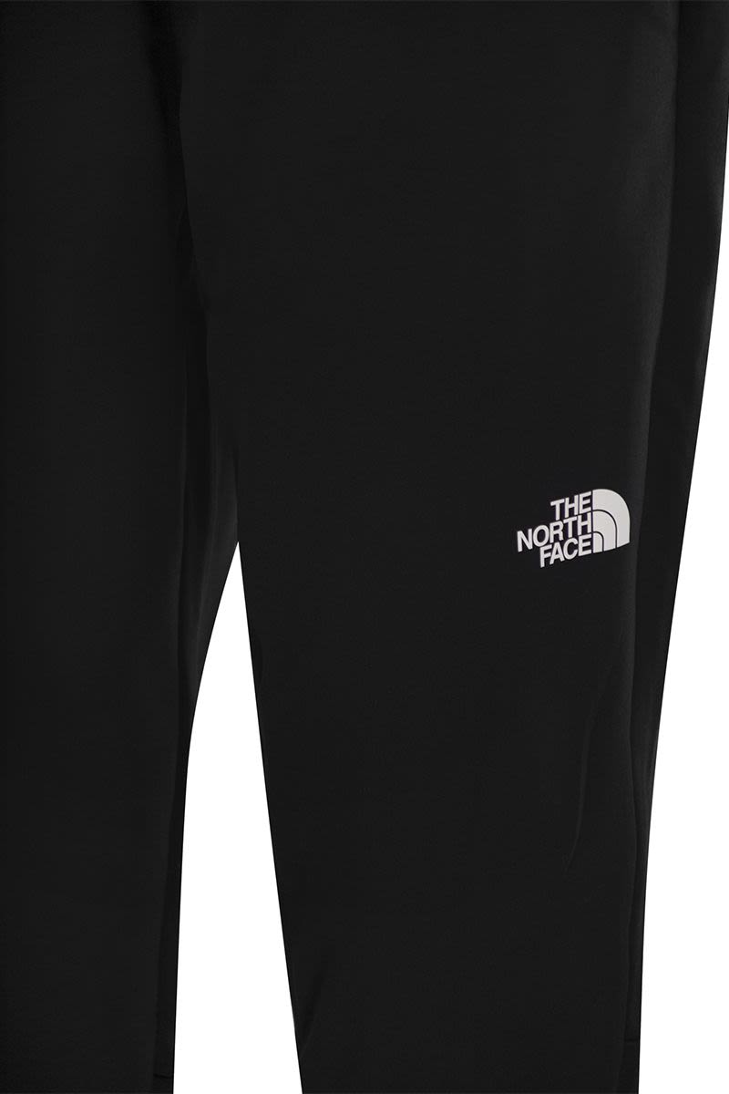 THE NORTH FACE Reaxion Fleece Jogger Trousers