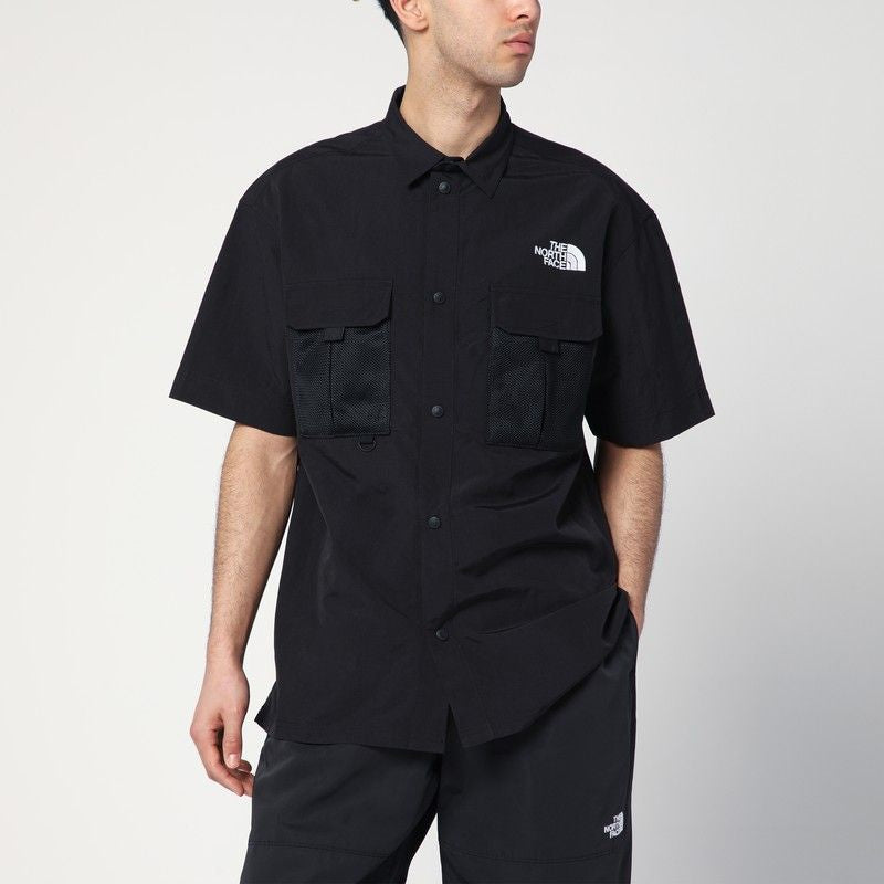 THE NORTH FACE Short Sleeve Nylon Shirt with Dual Chest Pockets