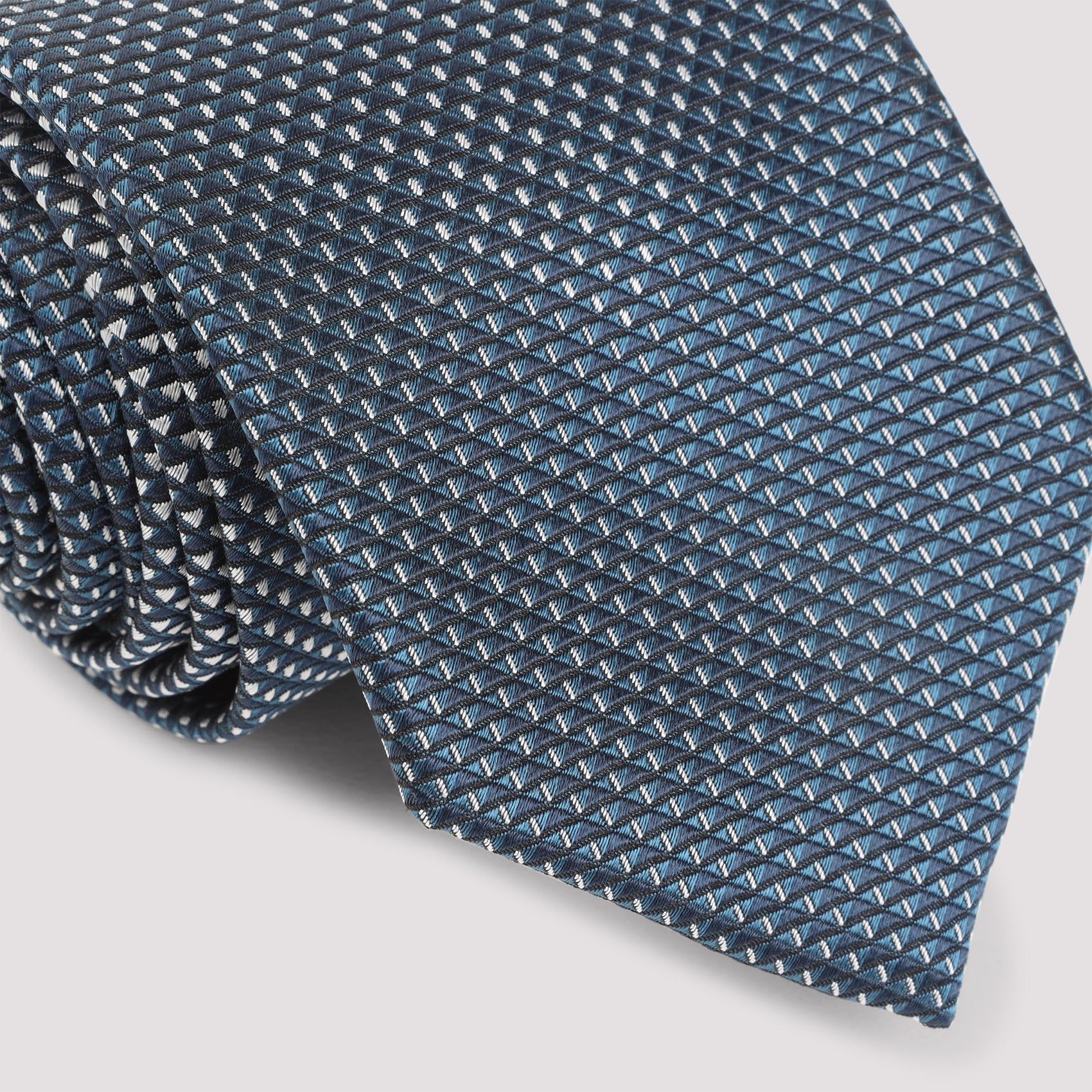 BRIONI Elegant Silk Tie for Men