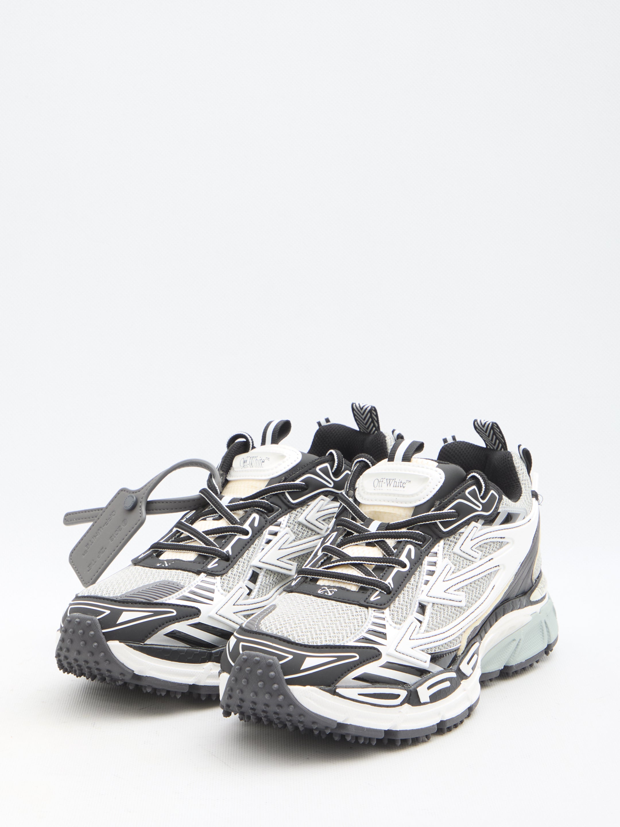 OFF-WHITE Be Right Back Sneaker