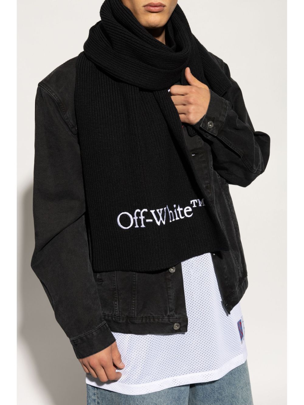 OFF-WHITE Logo Knit Scarf