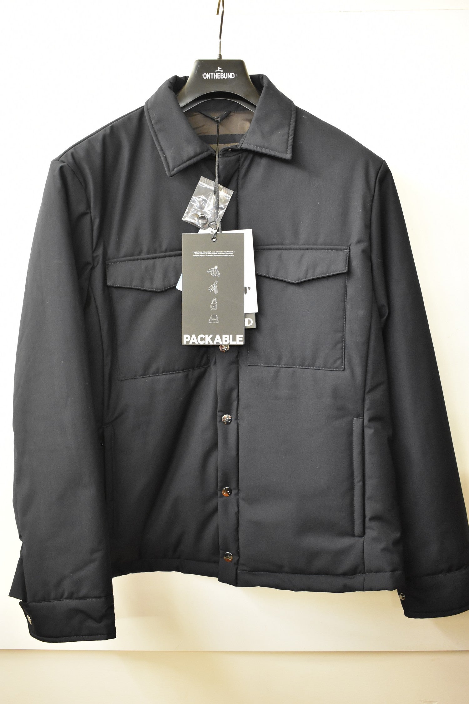 ONTHEBUND Classic Lightweight Jacket for Men