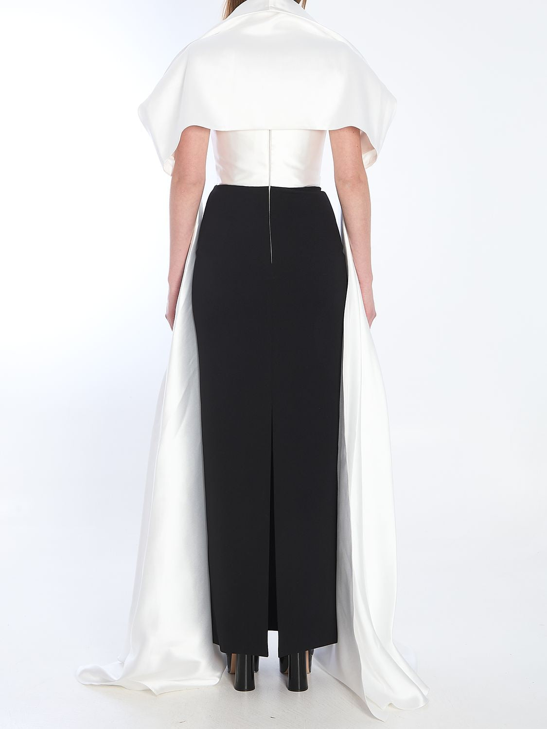 SOLACE LONDON Elegant Long Sleeveless Dress with Stole (Size UK 8)