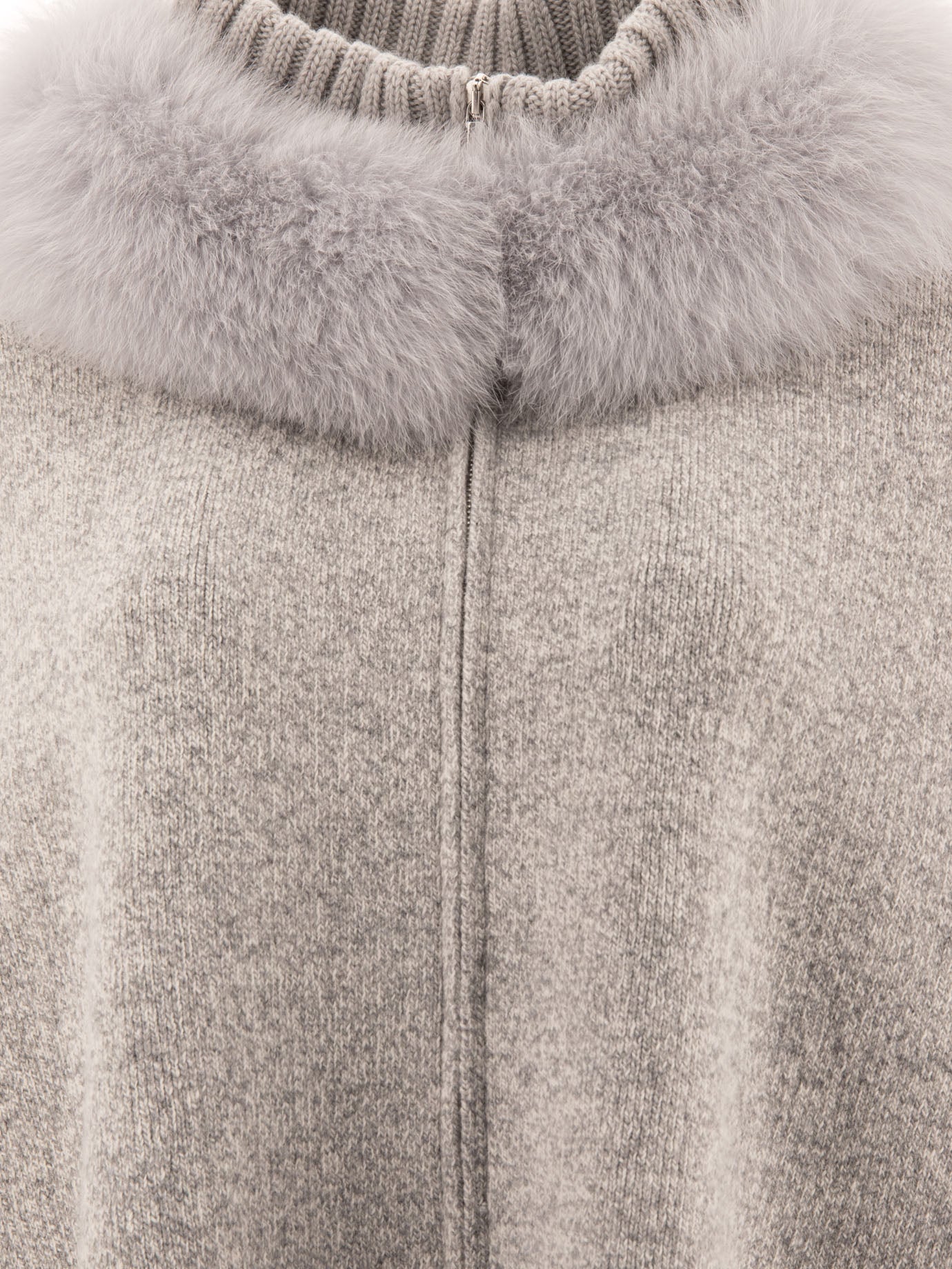 GIOVI Wool and Cashmere Poncho for Women