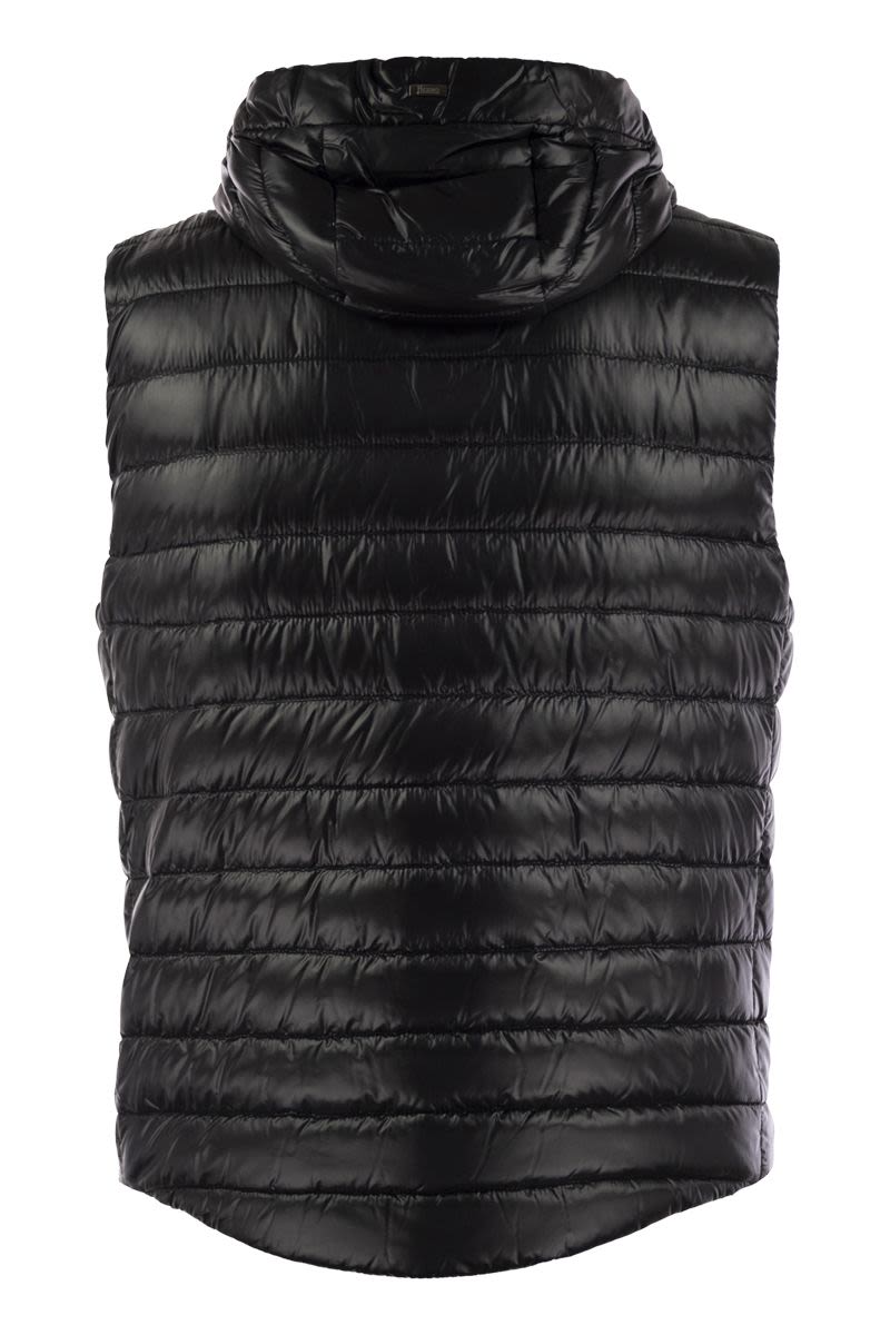 HERNO Men's Slim Fit Sleeveless Down Jacket
