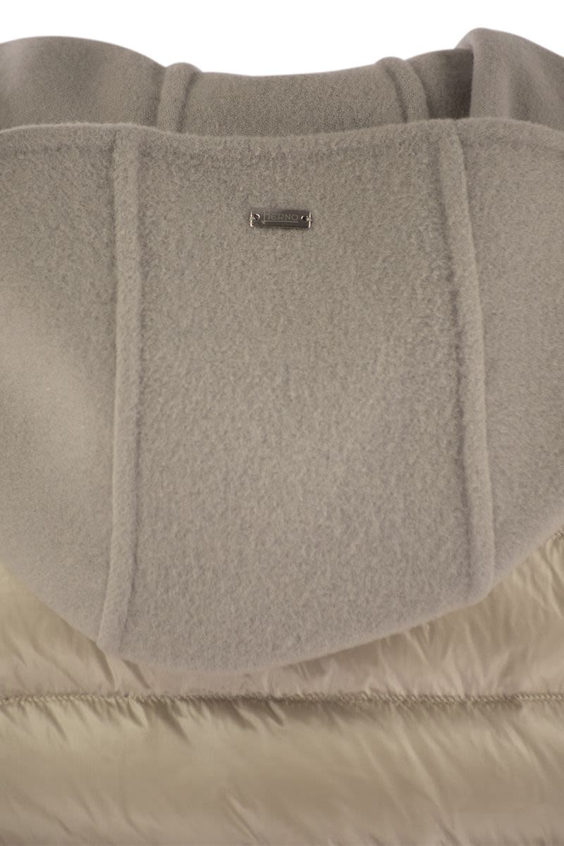 HERNO Women's Mini Wool Hooded Sleeveless Jacket