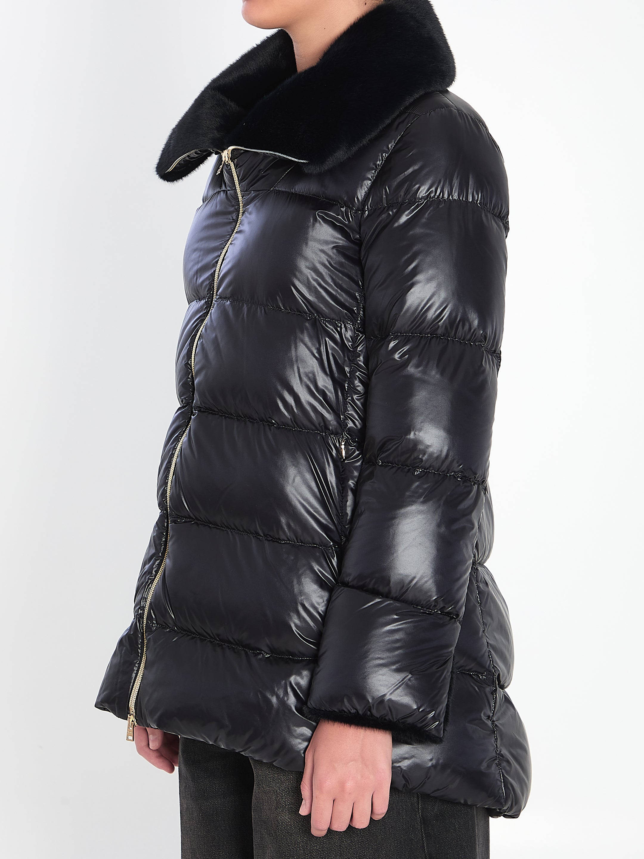 HERNO Mid-Length Light Puffer Jacket with Fur Collar - Size 40