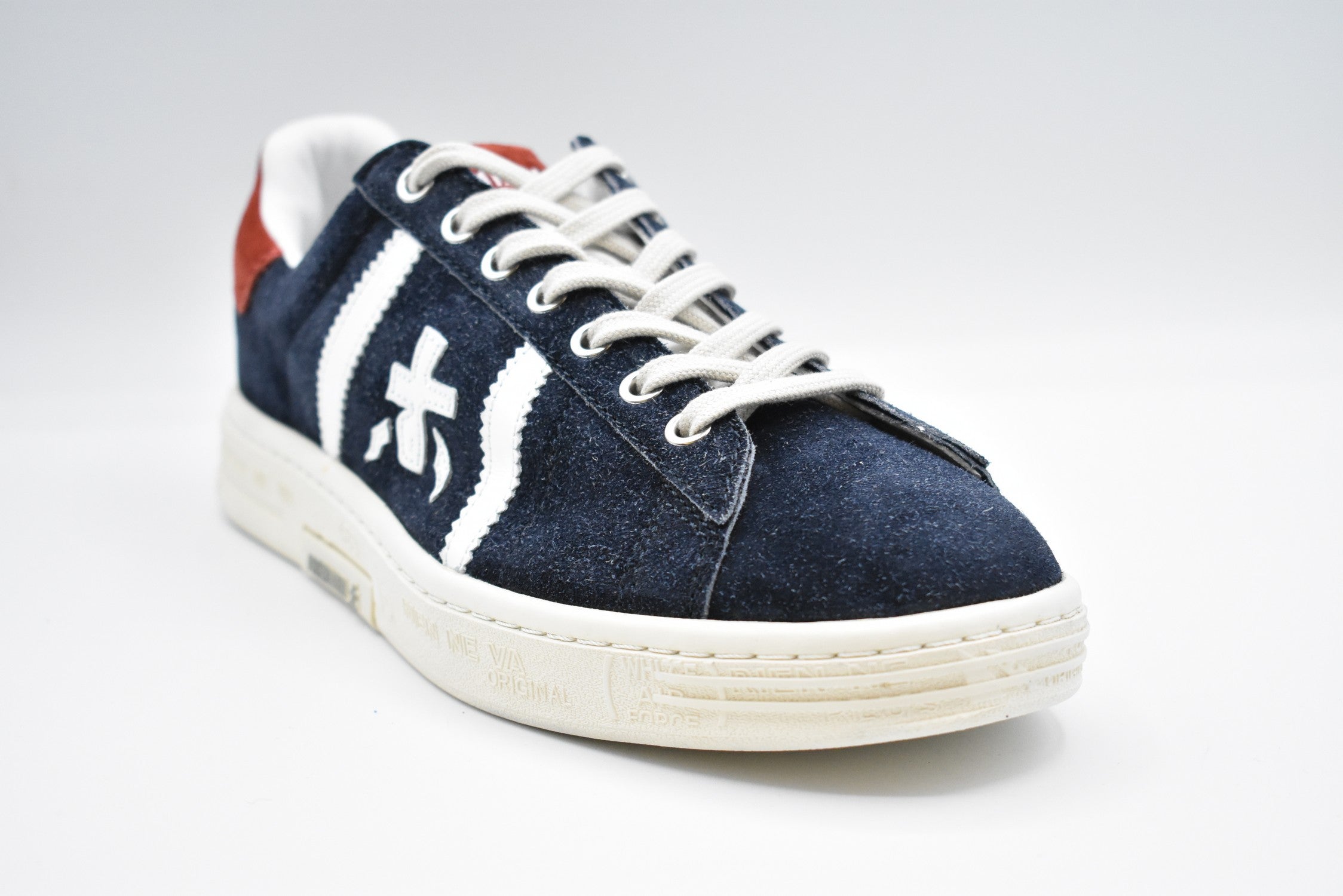 PREMIATA Stylish Low-Top Sneakers for Modern Men