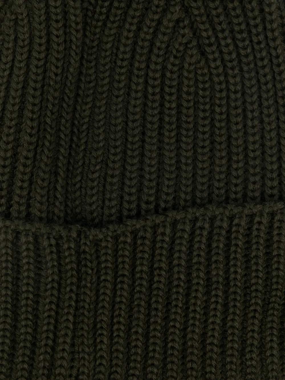C.P.COMPANY Medium-Thick Knit Wool Cap with Lens Detail