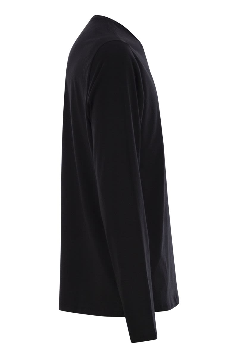 MAJESTIC Slim Fit Long-Sleeved Crew Neck T-Shirt