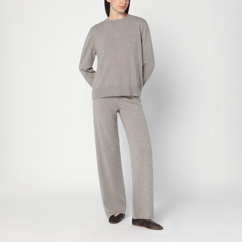 SOFT GOAT Luxurious Cashmere Suit for Women