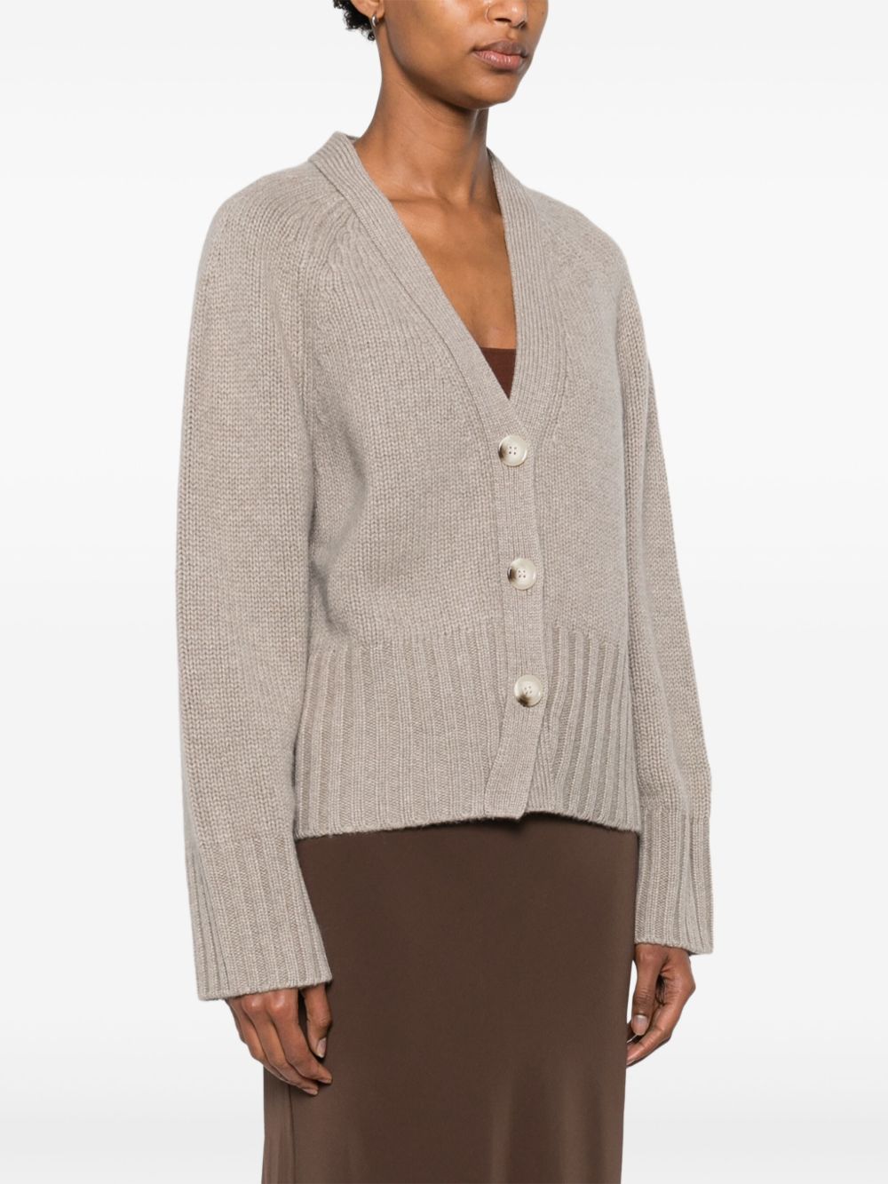 SOFT GOAT Cashmere V-Necked Cardigan