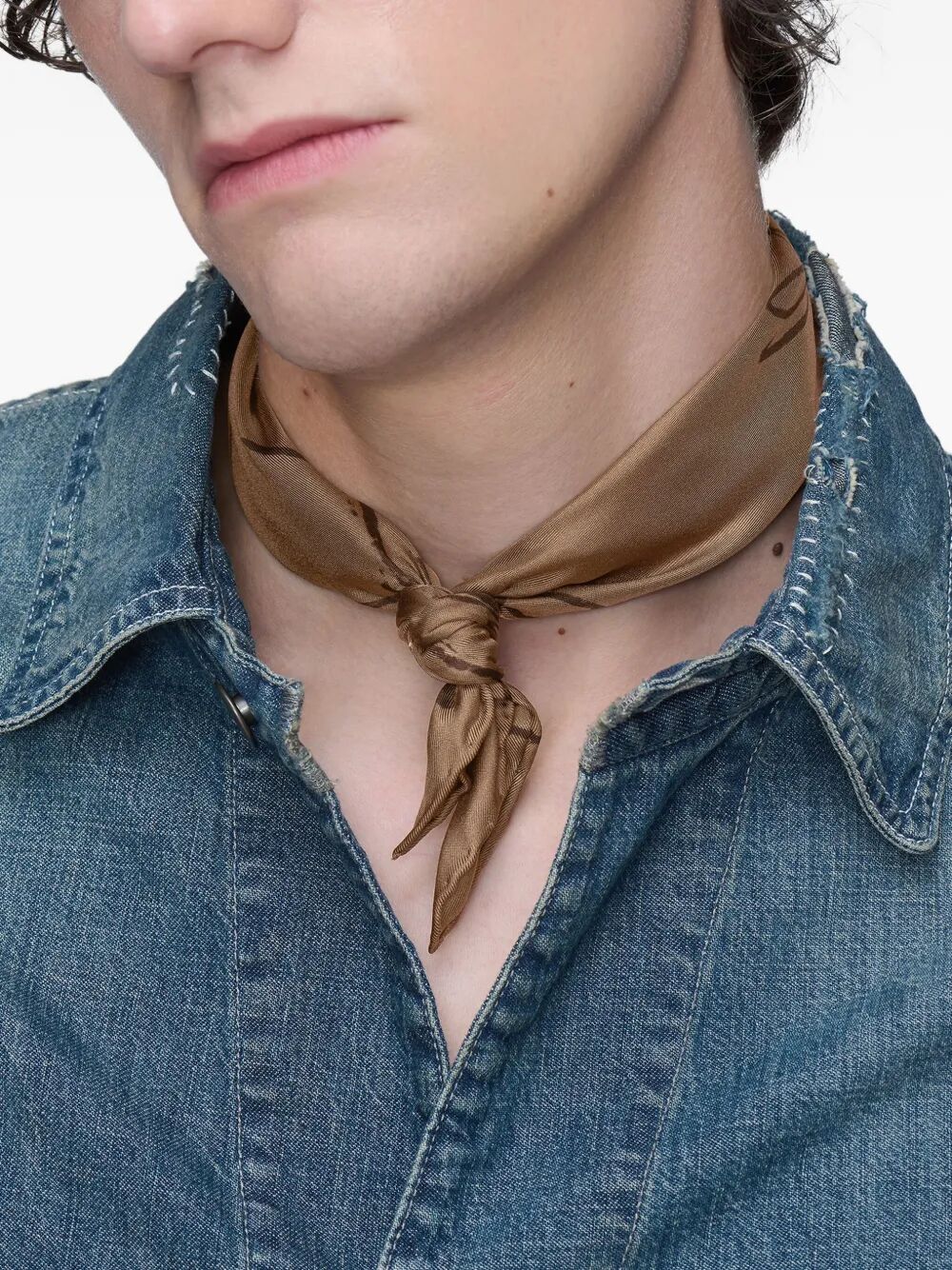 MAISON MARGIELA Elegant Foulard Style