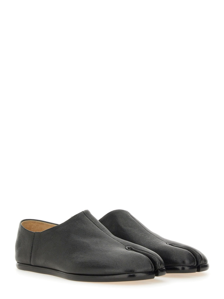 MAISON MARGIELA Elegant Tabi-Inspired Men's Shoes