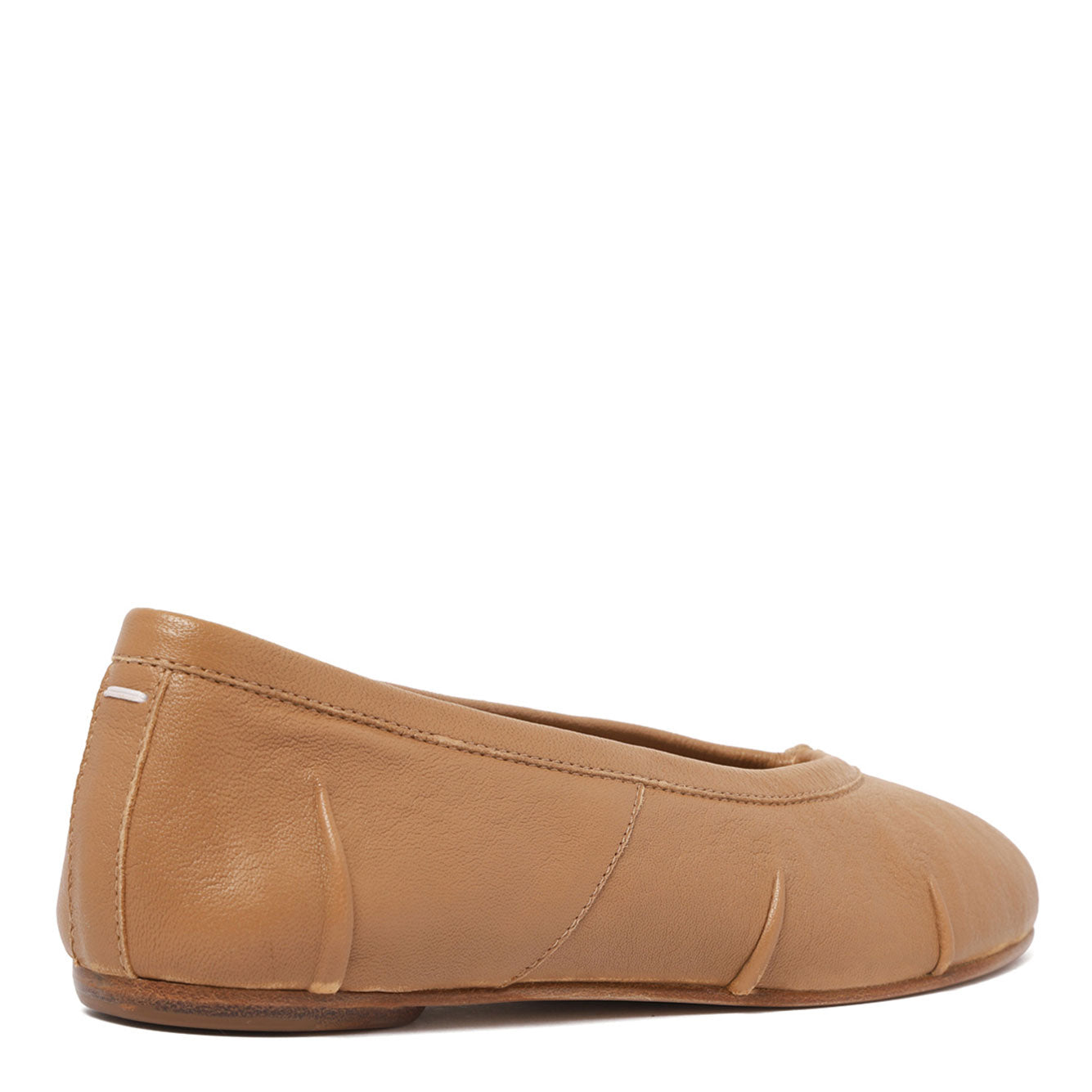 MAISON MARGIELA Elegant Leather Ballet Flats with Tabi Cut and Front Knot