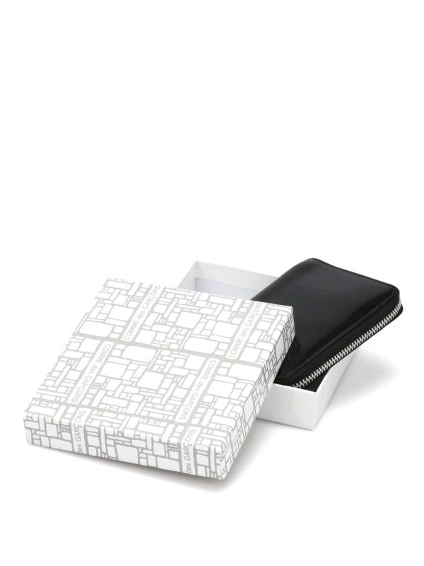 COMME DES GARÇONS Mini Leather Wallet with Zip Closure