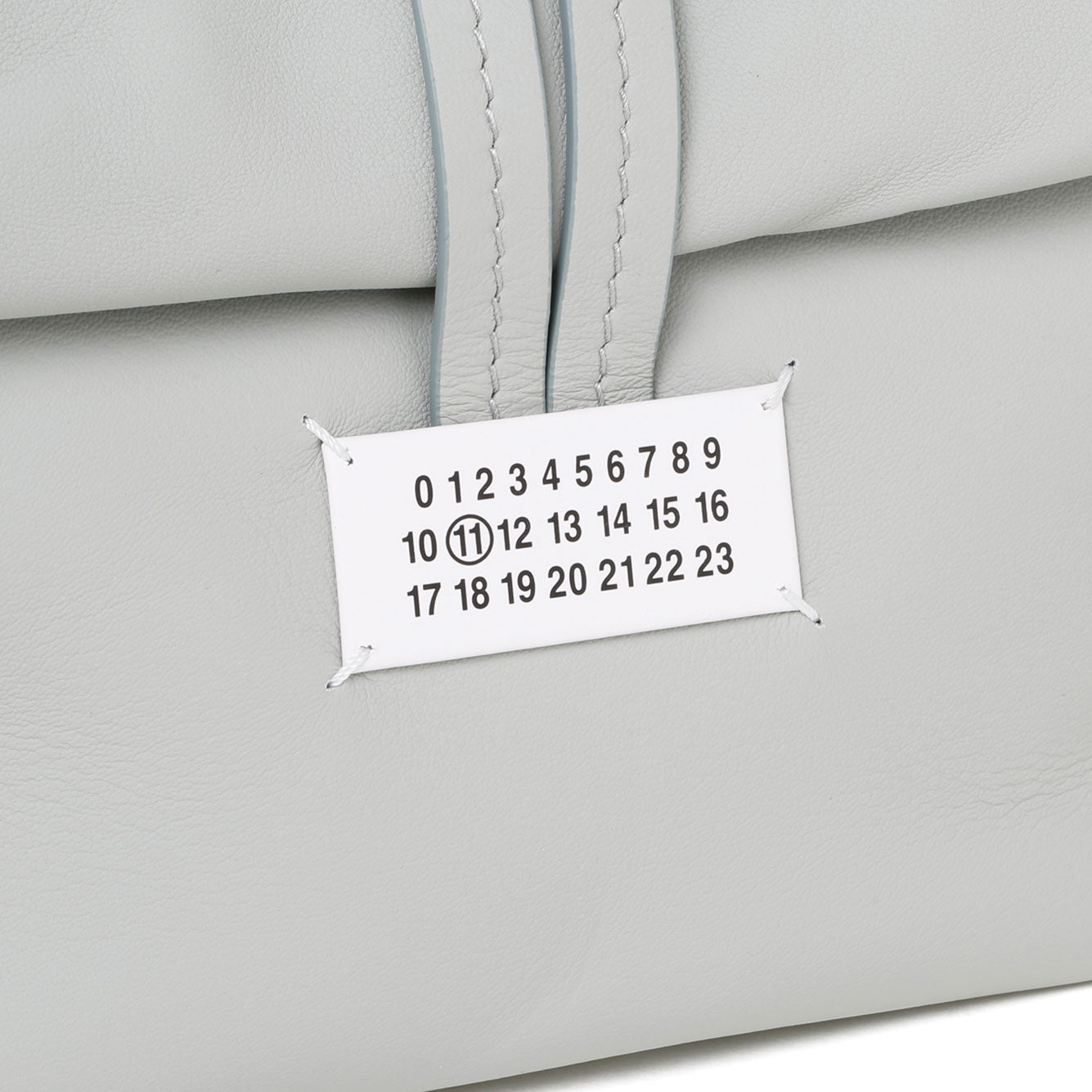 MAISON MARGIELA Luxurious Leather Handbag - Elegant Design for Women