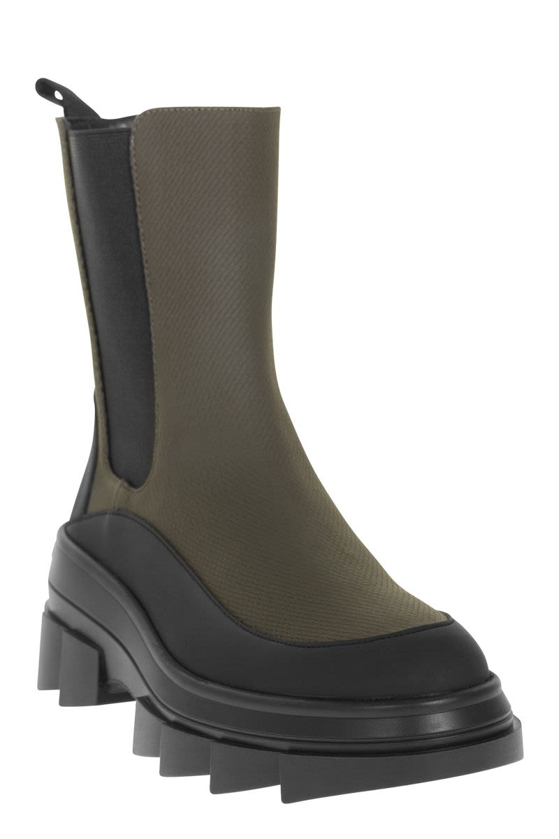 STUART WEITZMAN Megalift Chelsea Boot for Women