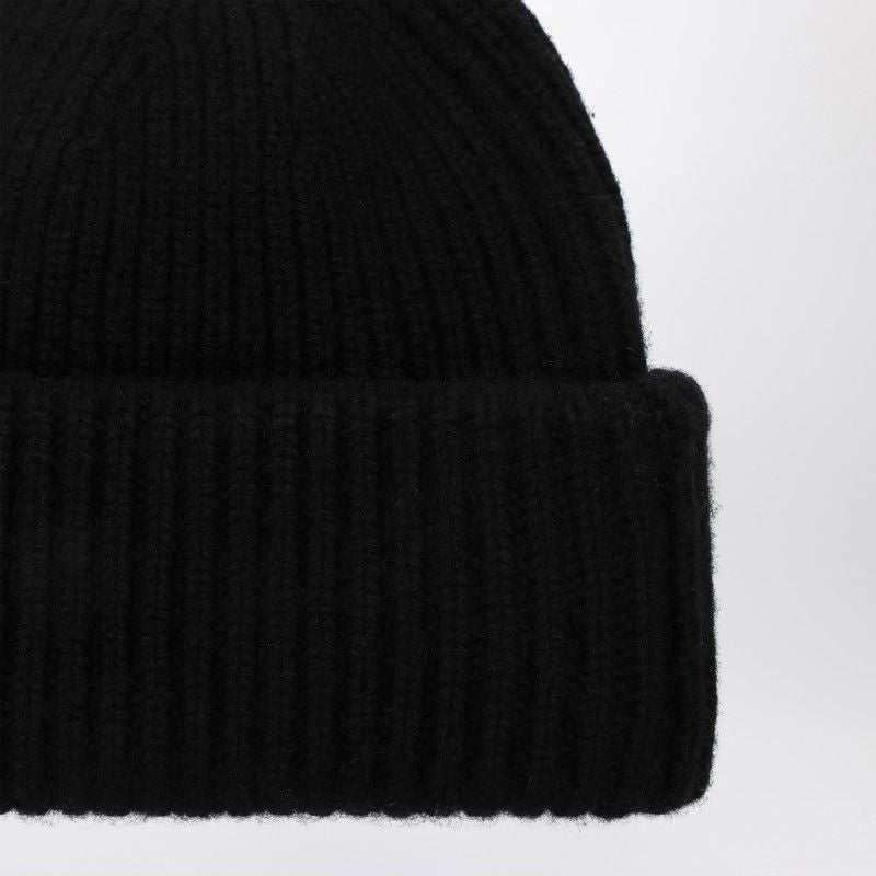 SOFT GOAT Knit Cashmere Beanie with Ribbed Design and Turned-Up Hem