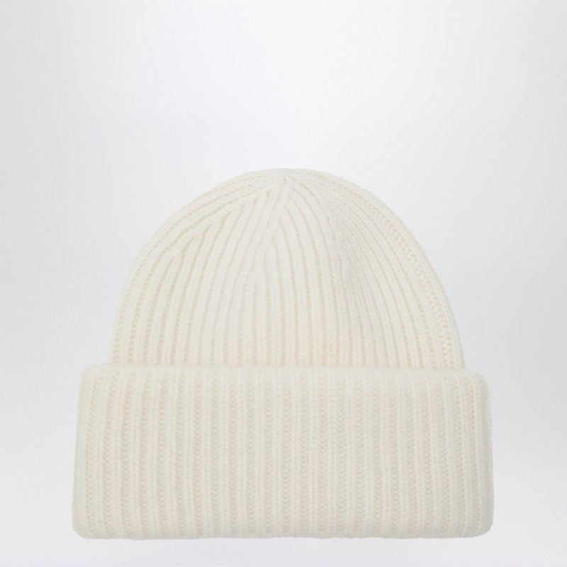 SOFT GOAT Luxurious Cashmere Beanie with Ribbed Design