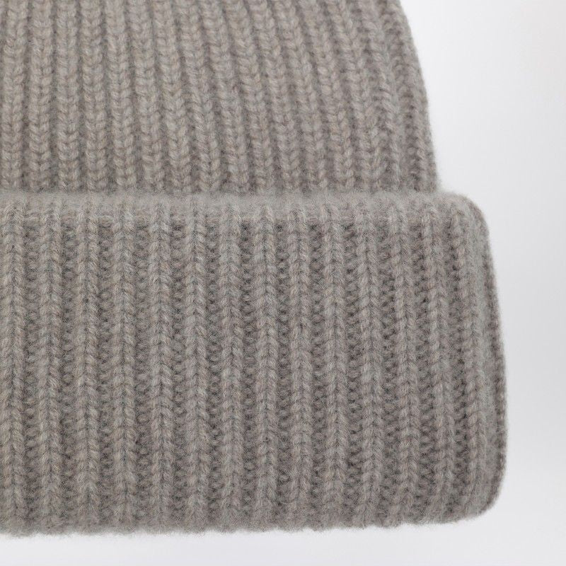 SOFT GOAT Cashmere Beanie with Ribbed Design